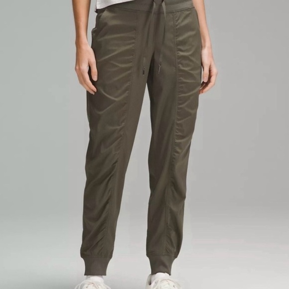 LULULEMON Dance Studio Mid-Rise Olive Green Jogger Women's Size 6 - Picture 1 of 8